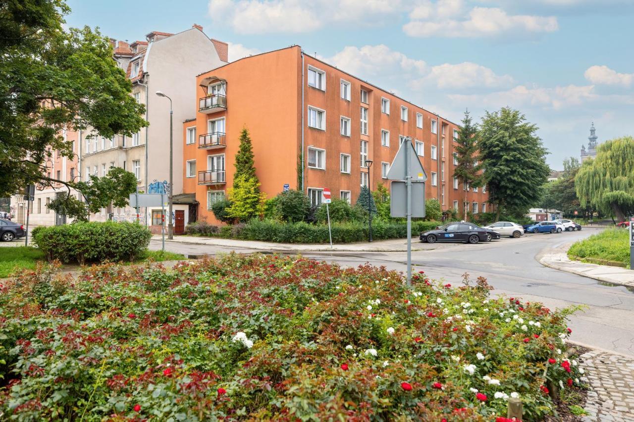 Beautiful One Bedroom Apartment Zamkowa By Rent Like Home Gdansk Exterior photo